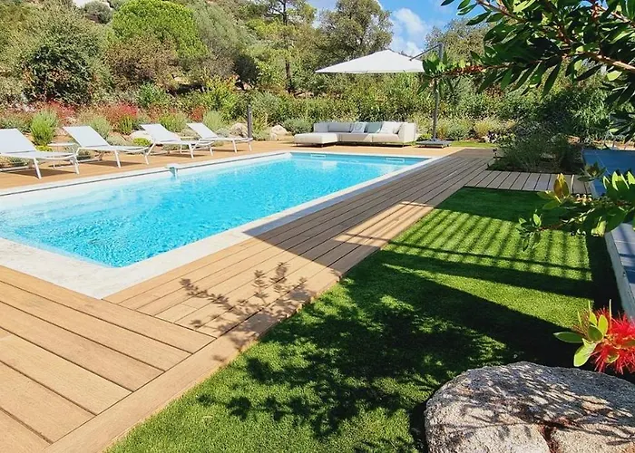 Alba, 8 Pers, Piscine Chauffee, 5 Minutes Villa