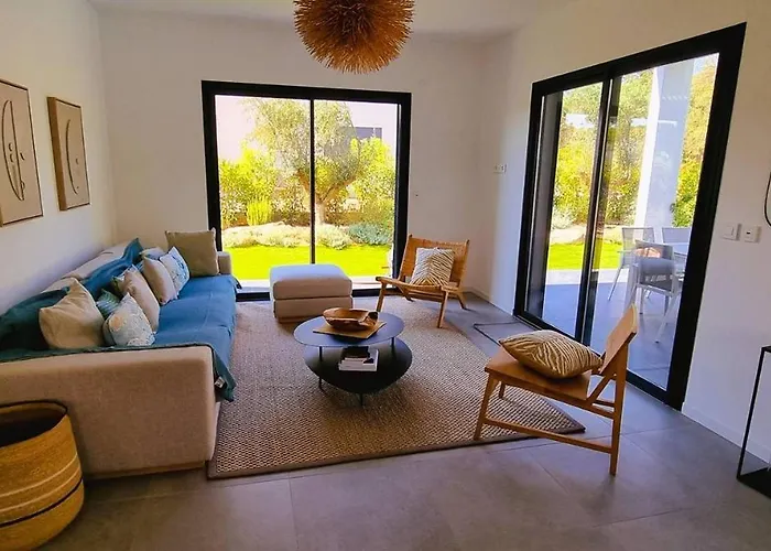 Alba, 8 Pers, Piscine Chauffee, 5 Minutes Vila